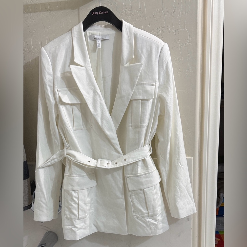 White House Black 🖤🤍Market Belted Blazer Safari jacket‼️ brand new